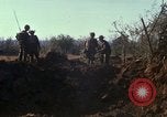 Image des Marines des États-Unis Con Thien Vietnam, 1967, de la seconde 31 séquences d'archives historiques vidéo 65675028472