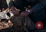 Image des Marines des États-Unis Con Thien Vietnam, 1967, de la seconde 44 séquences d'archives historiques vidéo 65675028472