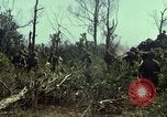 Image des Marines des États-Unis Con Thien Vietnam, 1967, de la seconde 25 séquences d'archives historiques vidéo 65675028473