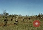 Image des Marines des États-Unis Con Thien Vietnam, 1967, de la seconde 37 séquences d'archives historiques vidéo 65675028473