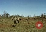 Image des Marines des États-Unis Con Thien Vietnam, 1967, de la seconde 43 séquences d'archives historiques vidéo 65675028473