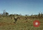 Image des Marines des États-Unis Con Thien Vietnam, 1967, de la seconde 46 séquences d'archives historiques vidéo 65675028473