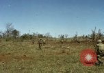 Image des Marines des États-Unis Con Thien Vietnam, 1967, de la seconde 58 séquences d'archives historiques vidéo 65675028473