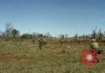 Image des Marines des États-Unis Con Thien Vietnam, 1967, de la seconde 59 séquences d'archives historiques vidéo 65675028473