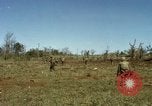 Image des Marines des États-Unis Con Thien Vietnam, 1967, de la seconde 61 séquences d'archives historiques vidéo 65675028473