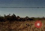 Image des Marines des États-Unis Con Thien Vietnam, 1967, de la seconde 1 séquences d'archives historiques vidéo 65675028474