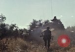Image des Marines des États-Unis Con Thien Vietnam, 1967, de la seconde 28 séquences d'archives historiques vidéo 65675028474