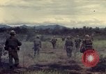Image des Marines des États-Unis Con Thien Vietnam, 1967, de la seconde 3 séquences d'archives historiques vidéo 65675028475