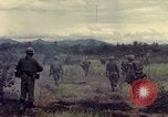 Image des Marines des États-Unis Con Thien Vietnam, 1967, de la seconde 4 séquences d'archives historiques vidéo 65675028475