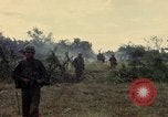 Image des Marines des États-Unis Con Thien Vietnam, 1967, de la seconde 28 séquences d'archives historiques vidéo 65675028475