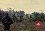 Image des Marines des États-Unis Con Thien Vietnam, 1967, de la seconde 29 séquences d'archives historiques vidéo 65675028475