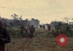 Image des Marines des États-Unis Con Thien Vietnam, 1967, de la seconde 31 séquences d'archives historiques vidéo 65675028475