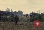 Image des Marines des États-Unis Con Thien Vietnam, 1967, de la seconde 36 séquences d'archives historiques vidéo 65675028475