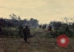 Image des Marines des États-Unis Con Thien Vietnam, 1967, de la seconde 37 séquences d'archives historiques vidéo 65675028475