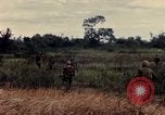 Image des Marines des États-Unis Con Thien Vietnam, 1967, de la seconde 49 séquences d'archives historiques vidéo 65675028475