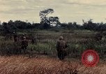 Image des Marines des États-Unis Con Thien Vietnam, 1967, de la seconde 52 séquences d'archives historiques vidéo 65675028475