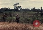 Image des Marines des États-Unis Con Thien Vietnam, 1967, de la seconde 54 séquences d'archives historiques vidéo 65675028475