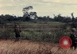 Image des Marines des États-Unis Con Thien Vietnam, 1967, de la seconde 58 séquences d'archives historiques vidéo 65675028475