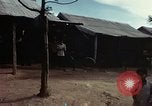 Image des Marines des États-Unis Cam Lo Vietnam, 1967, de la seconde 44 séquences d'archives historiques vidéo 65675028476