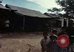 Image des Marines des États-Unis Cam Lo Vietnam, 1967, de la seconde 45 séquences d'archives historiques vidéo 65675028476