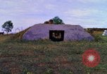 Image K-9 Sentry chiens Phu Cat Base aérienne Vietnam, 1969, de la seconde 4 séquences d'archives historiques vidéo 65675028490