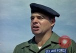 Immagine di Cani sentinella Tan Son Nhut Air Force Base Vietnam, 1965, secondo 4 filmato di repertorio 65675028496