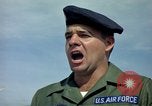Immagine di Cani sentinella Tan Son Nhut Air Force Base Vietnam, 1965, secondo 7 filmato di repertorio 65675028496