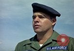 Immagine di Cani sentinella Tan Son Nhut Air Force Base Vietnam, 1965, secondo 10 filmato di repertorio 65675028496