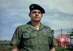 Immagine di Cani sentinella Tan Son Nhut Air Force Base Vietnam, 1965, secondo 26 filmato di repertorio 65675028496