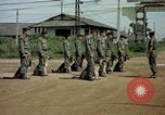 Immagine di Cani sentinella Tan Son Nhut Air Force Base Vietnam, 1965, secondo 36 filmato di repertorio 65675028496
