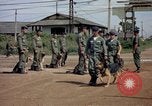 Immagine di Cani sentinella Tan Son Nhut Air Force Base Vietnam, 1965, secondo 47 filmato di repertorio 65675028496