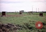 Immagine di Cani sentinella Tan Son Nhut Air Force Base Vietnam, 1965, secondo 60 filmato di repertorio 65675028496