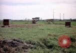 Immagine di Cani sentinella Tan Son Nhut Air Force Base Vietnam, 1965, secondo 61 filmato di repertorio 65675028496