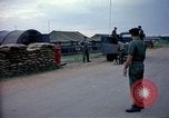 Immagine di Cani sentinella Tan Son Nhut Air Force Base Vietnam, 1965, secondo 23 filmato di repertorio 65675028497