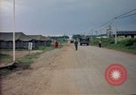 Immagine di Cani sentinella Tan Son Nhut Air Force Base Vietnam, 1965, secondo 51 filmato di repertorio 65675028497