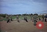 Immagine di Cani sentinella Tan Son Nhut Air Force Base Vietnam, 1965, secondo 61 filmato di repertorio 65675028498