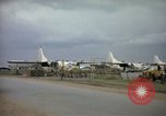 Immagine di Cani sentinella Tan Son Nhut Air Force Base Vietnam, 1965, secondo 5 filmato di repertorio 65675028499