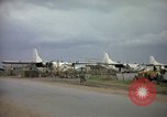 Immagine di Cani sentinella Tan Son Nhut Air Force Base Vietnam, 1965, secondo 13 filmato di repertorio 65675028499