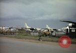 Immagine di Cani sentinella Tan Son Nhut Air Force Base Vietnam, 1965, secondo 24 filmato di repertorio 65675028499