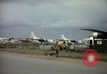 Immagine di Cani sentinella Tan Son Nhut Air Force Base Vietnam, 1965, secondo 25 filmato di repertorio 65675028499