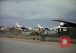 Immagine di Cani sentinella Tan Son Nhut Air Force Base Vietnam, 1965, secondo 28 filmato di repertorio 65675028499