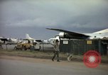 Immagine di Cani sentinella Tan Son Nhut Air Force Base Vietnam, 1965, secondo 32 filmato di repertorio 65675028499
