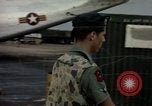 Immagine di Cani sentinella Tan Son Nhut Air Force Base Vietnam, 1965, secondo 61 filmato di repertorio 65675028499