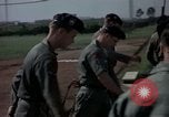 Standbild sentry Hunde Tan Son Nhut Air Force Base Vietnam, 1965, aus Sekunde 59 historischem Filmmaterial Videoclip 65675028500