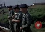 Standbild sentry Hunde Tan Son Nhut Air Force Base Vietnam, 1965, aus Sekunde 62 historischem Filmmaterial Videoclip 65675028500