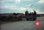 Standbild sentry Hunde Tan Son Nhut Air Force Base Vietnam, 1965, aus Sekunde 11 historischem Filmmaterial Videoclip 65675028508