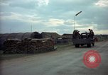 Standbild sentry Hunde Tan Son Nhut Air Force Base Vietnam, 1965, aus Sekunde 18 historischem Filmmaterial Videoclip 65675028508