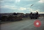 Standbild sentry Hunde Tan Son Nhut Air Force Base Vietnam, 1965, aus Sekunde 20 historischem Filmmaterial Videoclip 65675028508