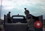 Standbild sentry Hunde Tan Son Nhut Air Force Base Vietnam, 1965, aus Sekunde 39 historischem Filmmaterial Videoclip 65675028508