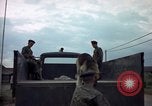 Standbild sentry Hunde Tan Son Nhut Air Force Base Vietnam, 1965, aus Sekunde 45 historischem Filmmaterial Videoclip 65675028508